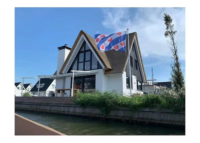 By The Water In Friesland Ni